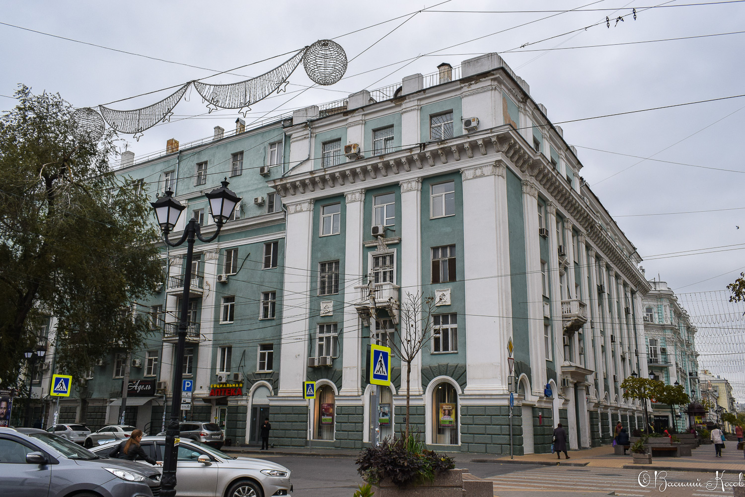 Ростов-на-Дону, Темерницкая улица, 53 / Переулок Соборный, 17 / Улица Серафимовича, 56
