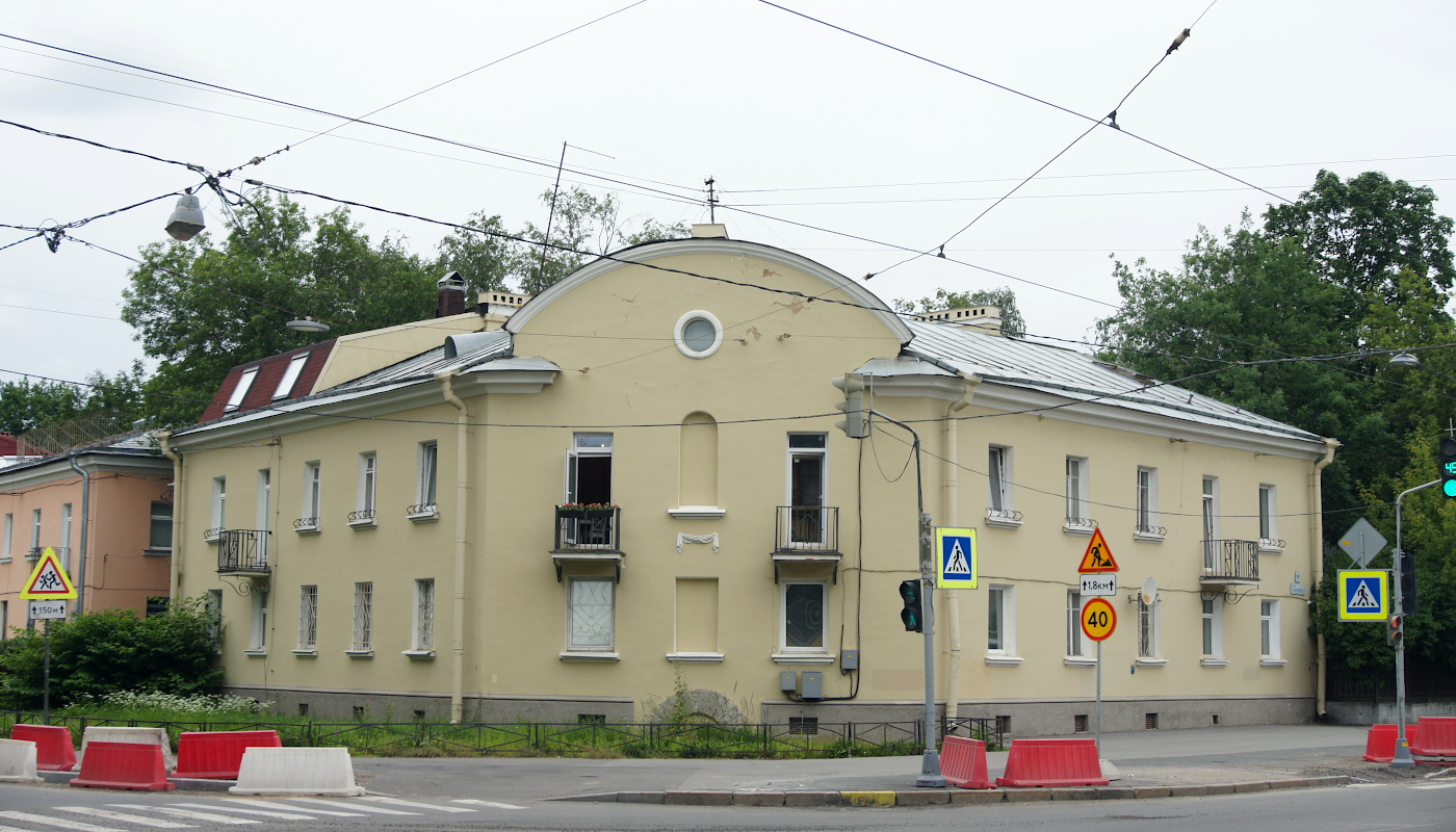 Санкт-Петербург, Улица Савушкина, 59 / Серебряков переулок, 1