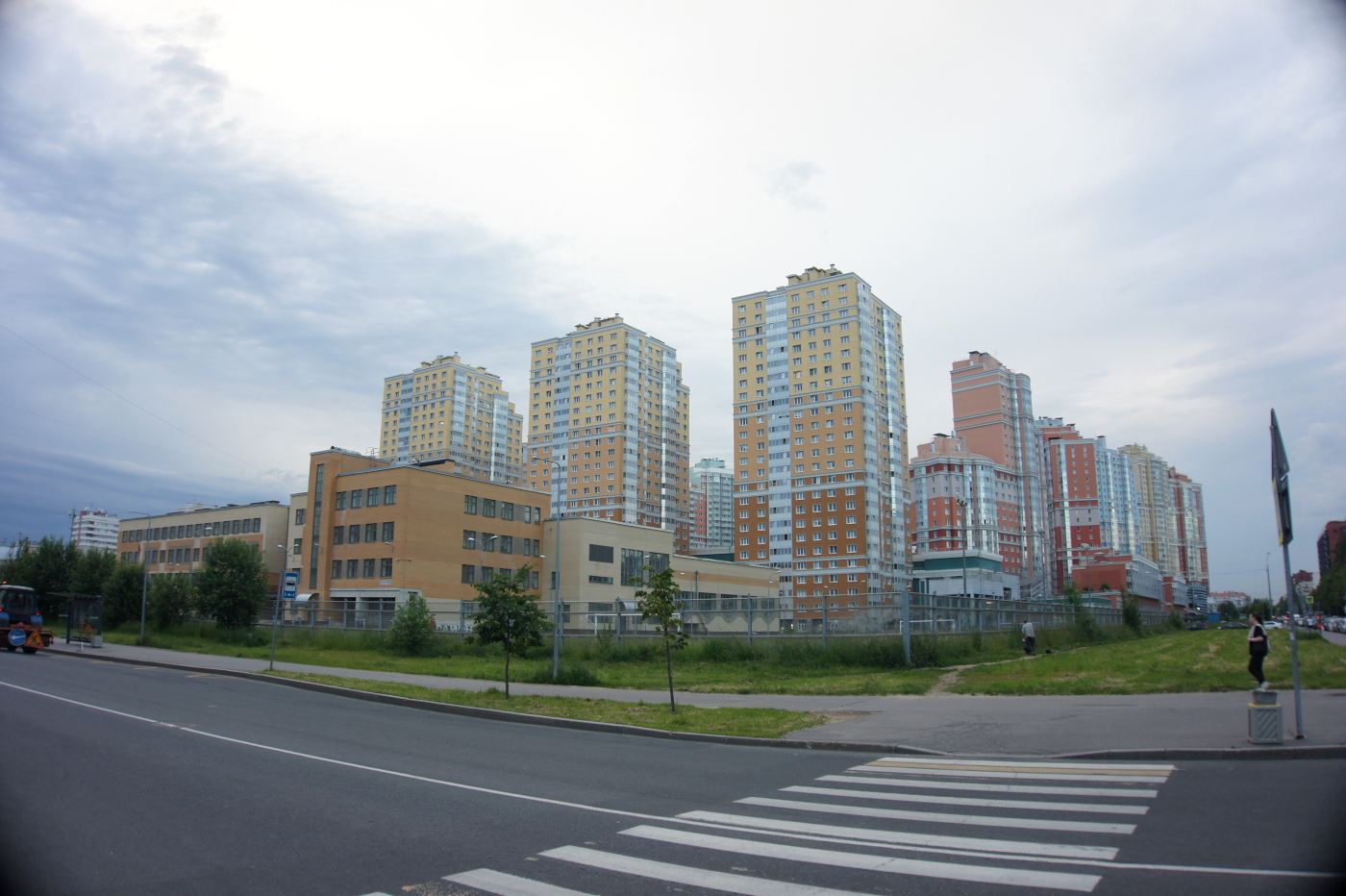 Санкт-Петербург, Поэтический бульвар, 22; Улица Кустодиева, 3 корп. 3; Улица Руднева, 14 корп. 2