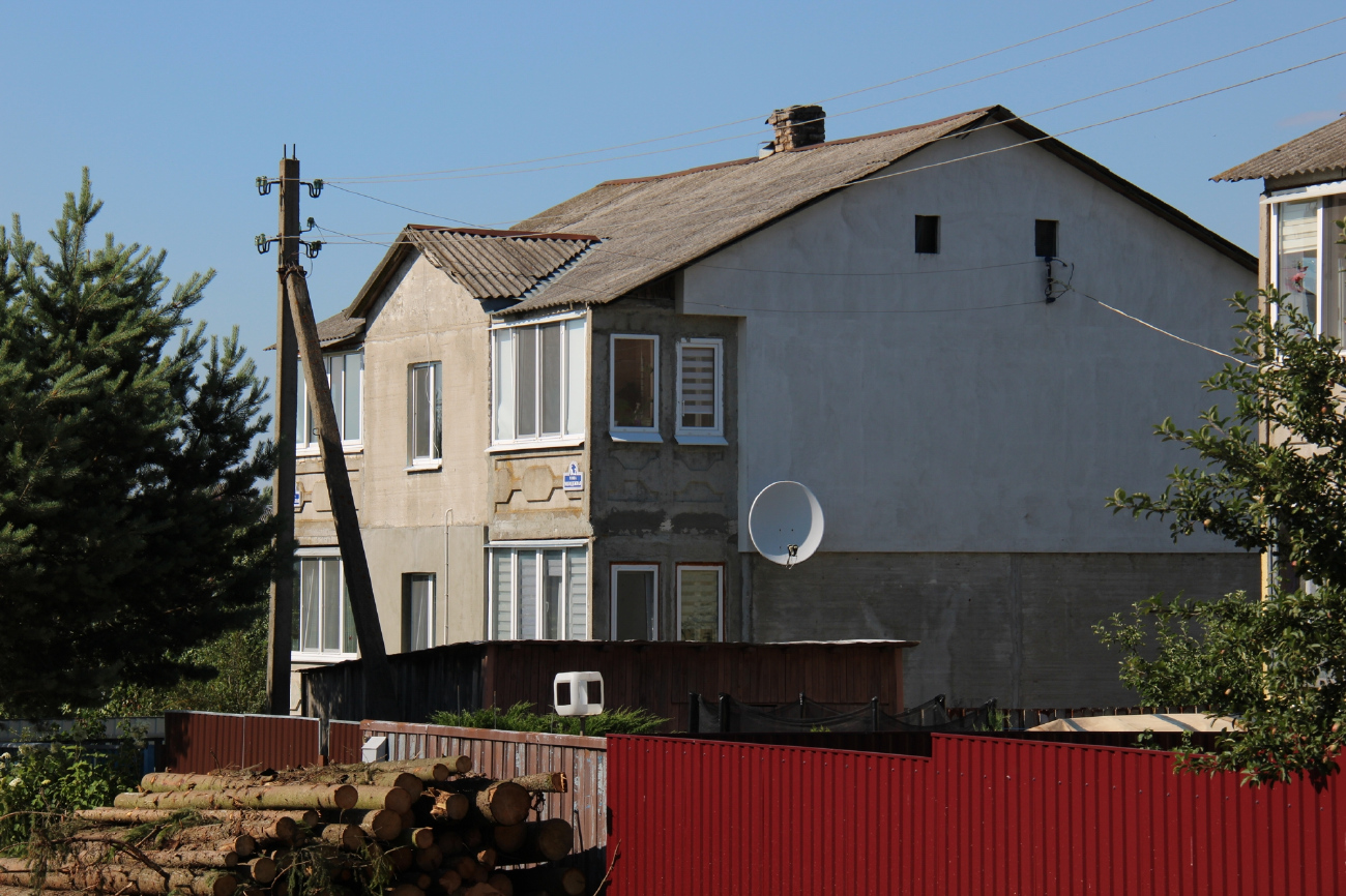 Lahoysk District, Комсомолец, Молодёжная улица, 6