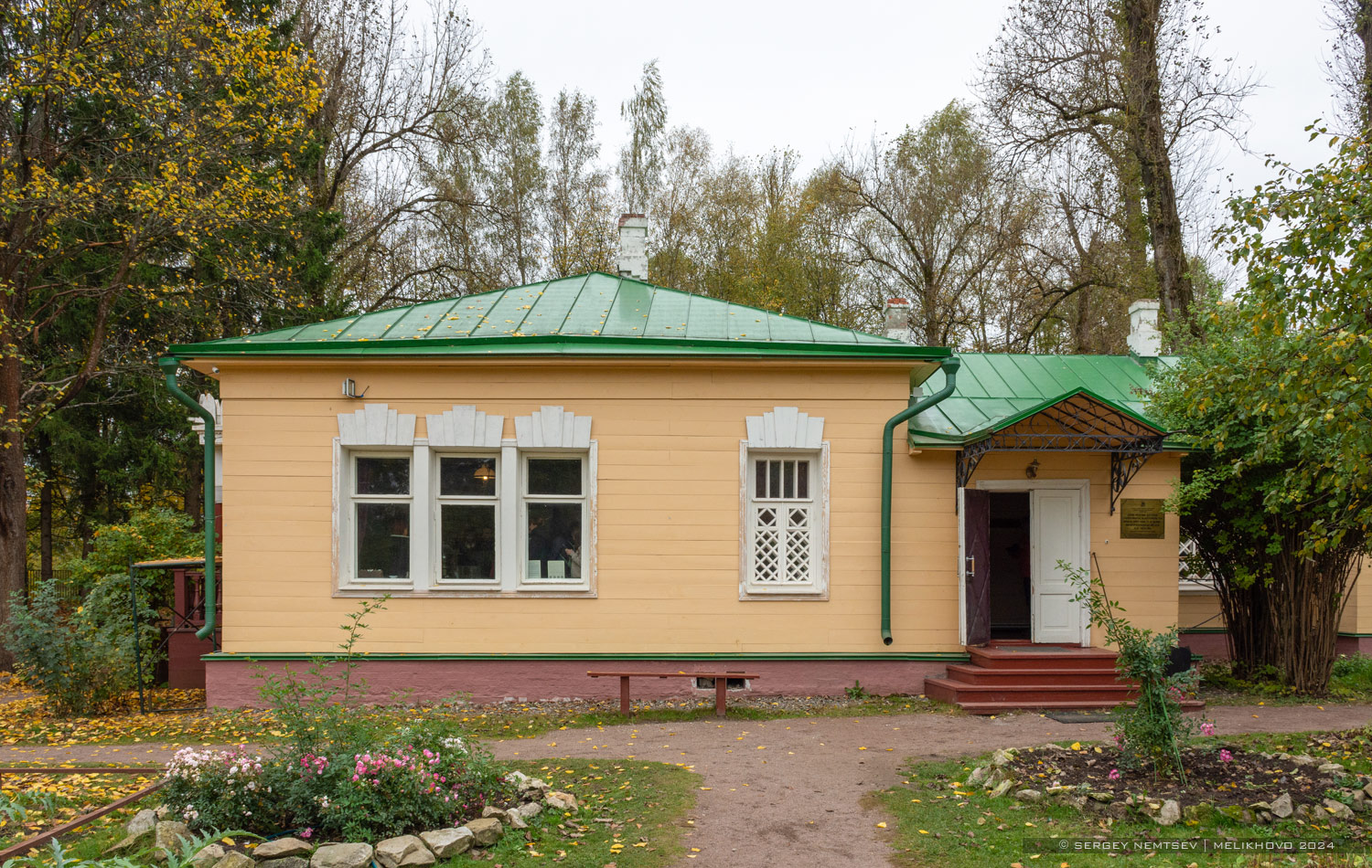 Chekhov city district, other localities, Главный усадебный дом А.П. Чехова