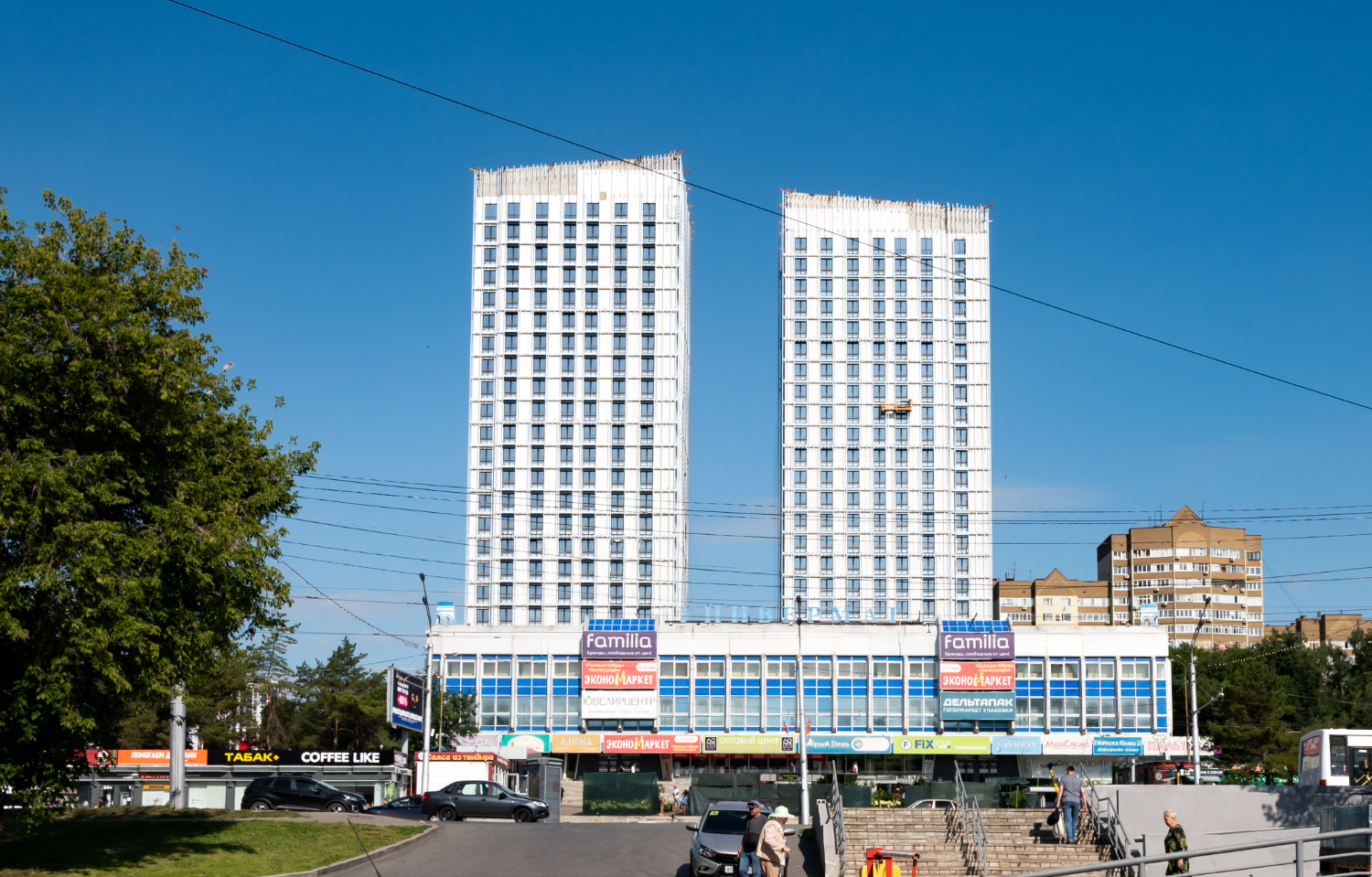 Уфа, Улица Братьев Кадомцевых, 17 стр; Проспект Октября, 31