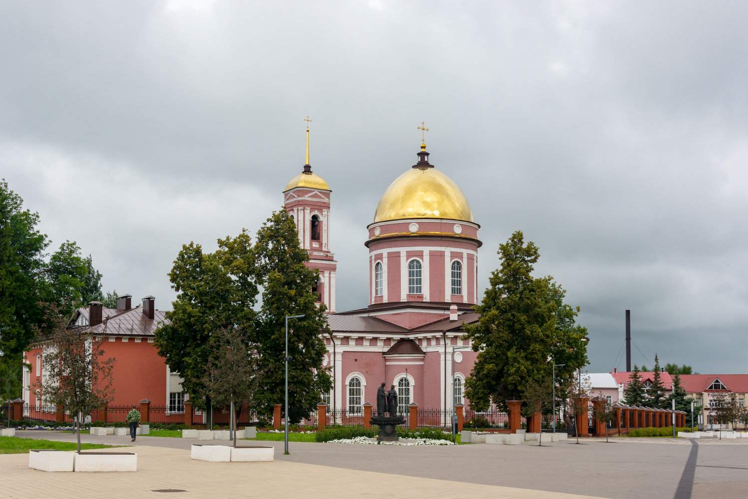 Бирск, Октябрьская площадь, 6