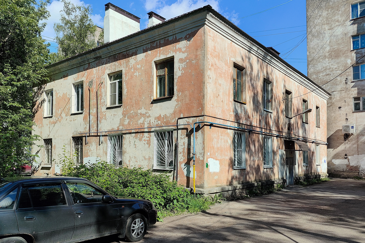 Великий Новгород, Новолучанская улица, 33