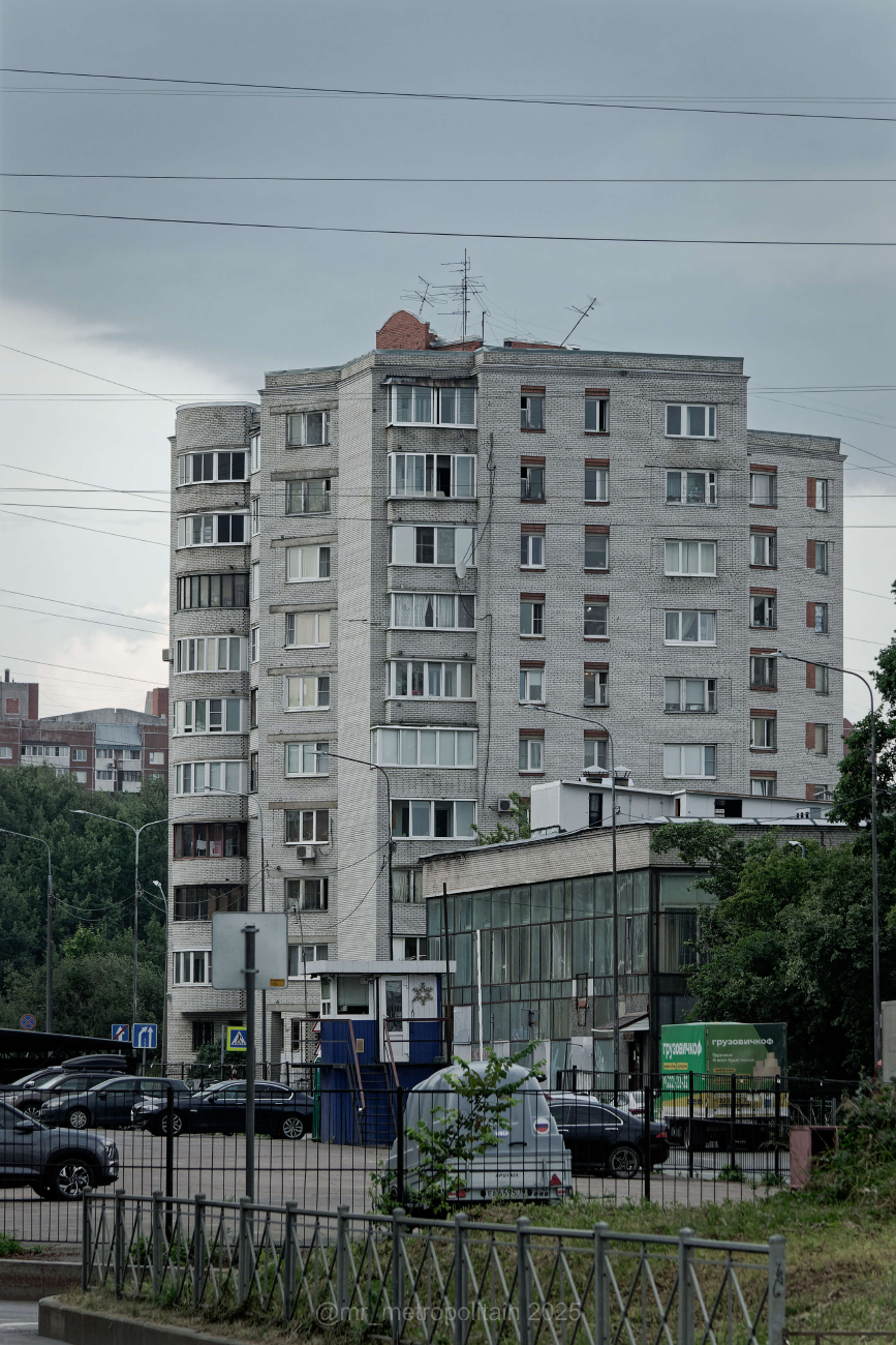 Peterburi, Октябрьская набережная, 80 корп. 4; Октябрьская набережная, 80 корп. 5