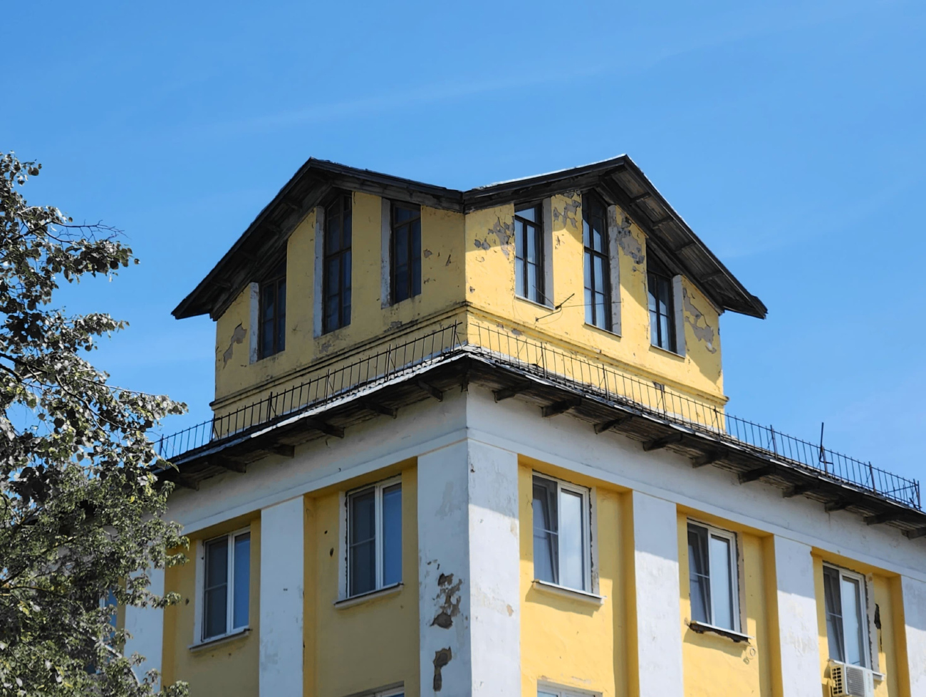 Электросталь, Советская улица, 8 / Улица Чернышевского, 1