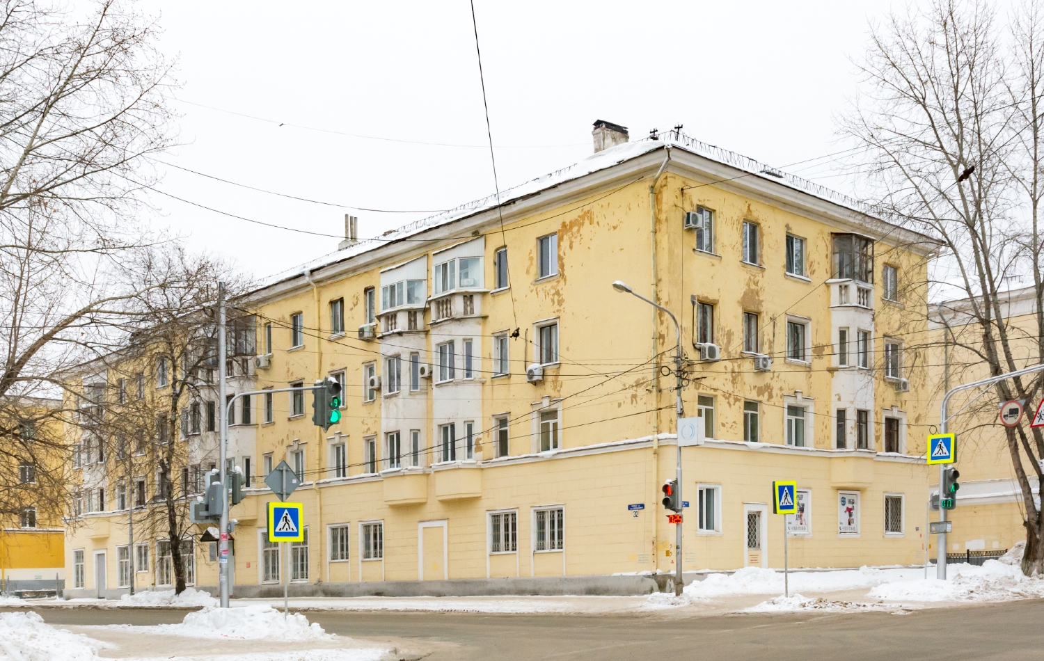 Уфа, Кольцевая улица, 32 / Улица Мира, 40