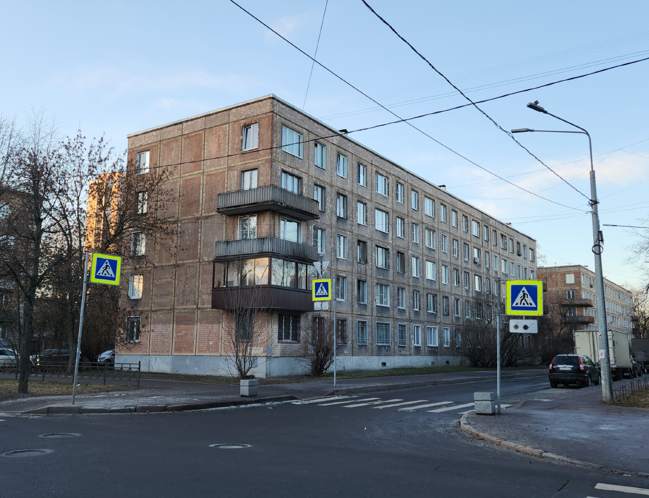 Санкт-Петербург, Улица Пинегина, 19