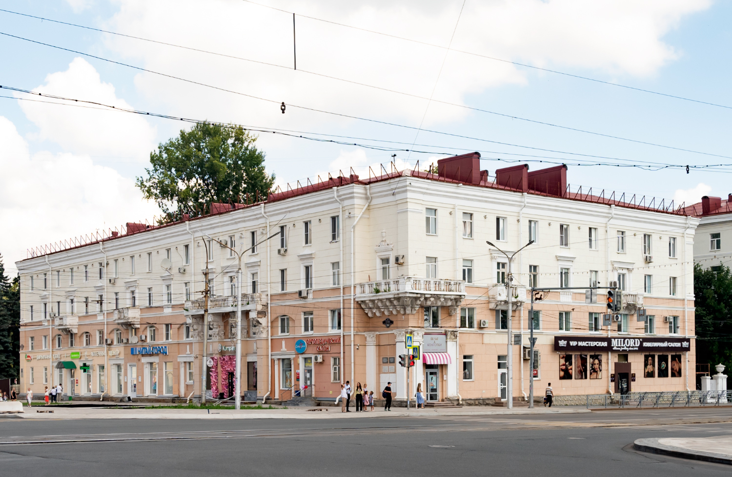 Уфа, Улица Ленина, 84 / Революционная улица, 47