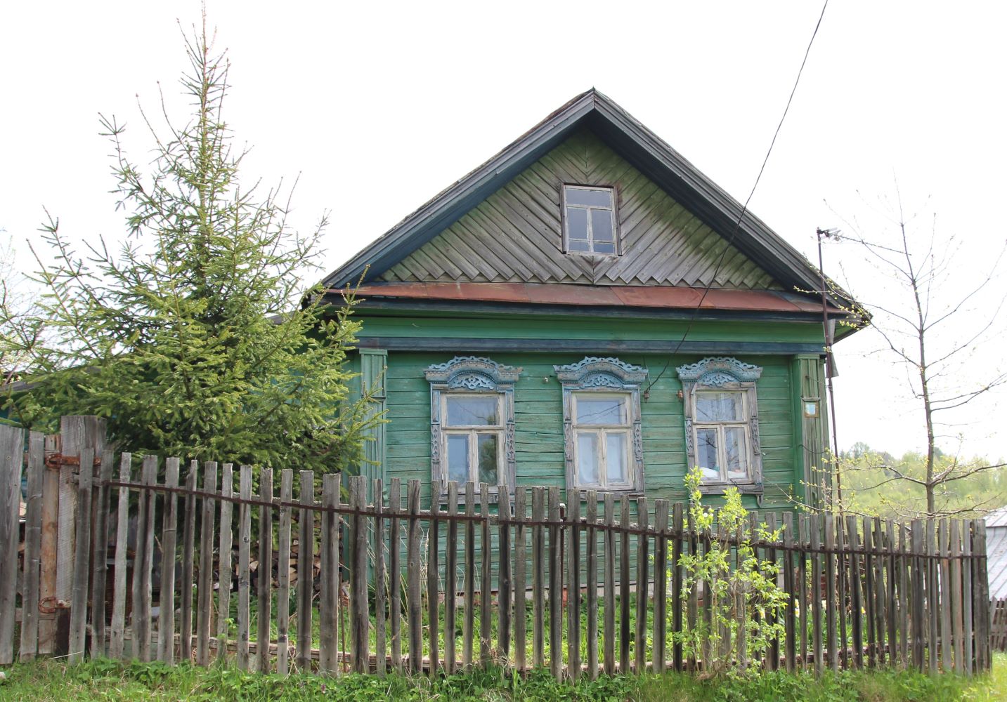 Zavolzhsky district, дер. Порозово, улица Подугорица, 11