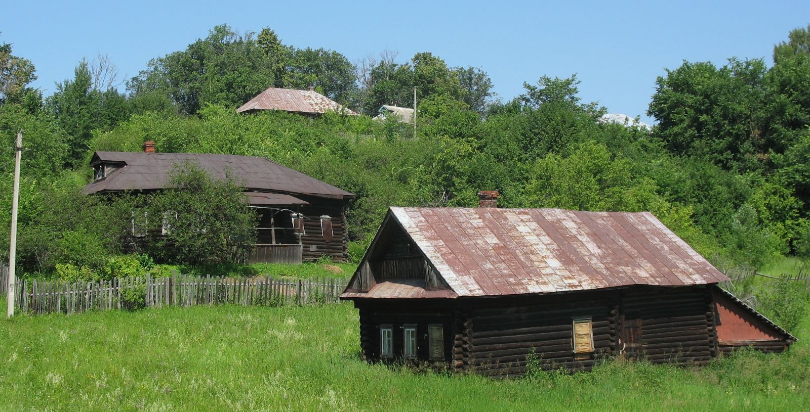 Заволжский район, прочие н.п., дер. Порозово, улица Кустики, 13; дер. Порозово, улица Кустики, 14