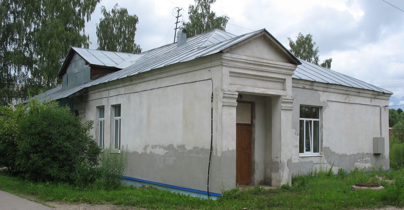 Заволжск, Улица Мира, 1 (церковь)