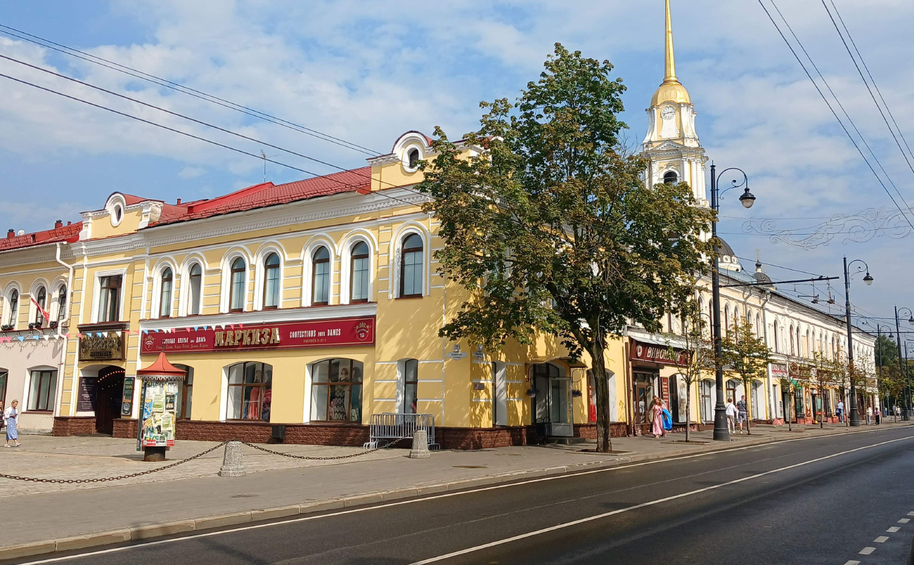 Рыбинск, Красная площадь, 7