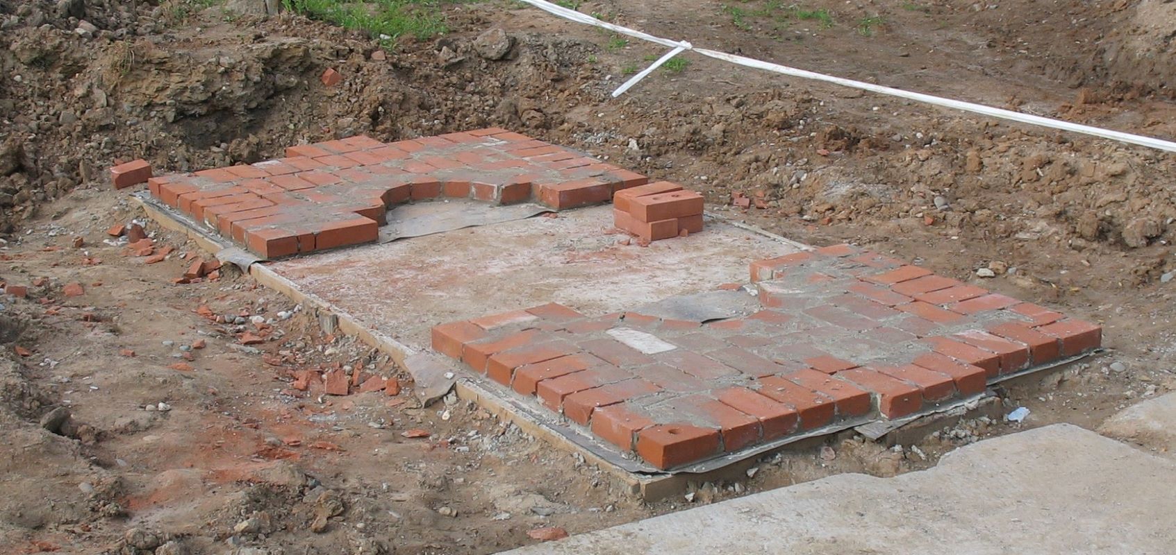 Заволжский район, прочие н.п., дер. Порозово, усадьба Студёные Ключи (пропилеи)