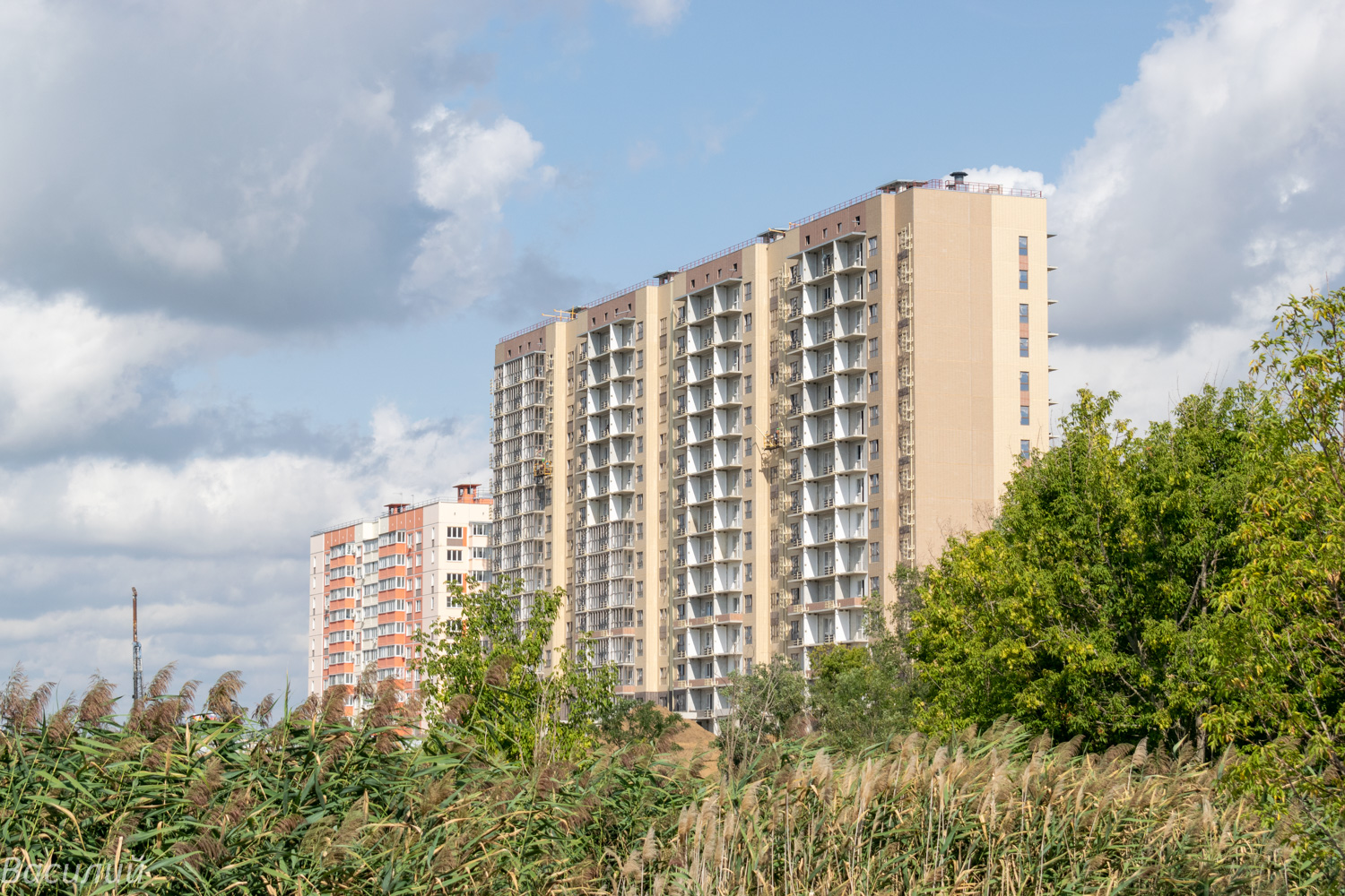 Mariupol, Улица Покрышкина, 32; Улица Покрышкина, 30