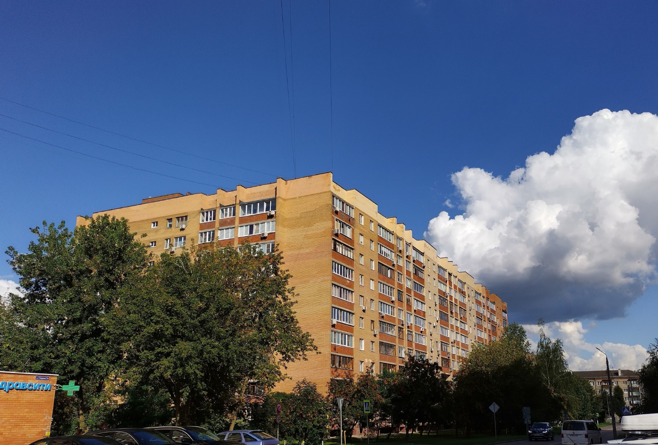 Коломна, Окский проспект, 4