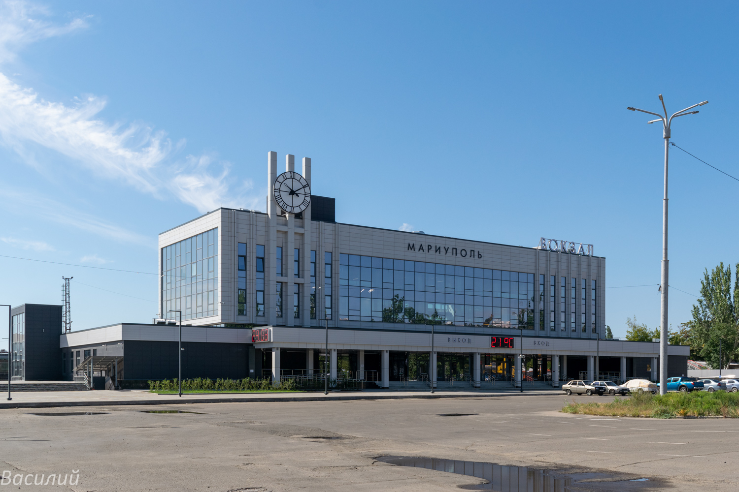 Мариуполь, Площадь Мичмана Павлова, 10