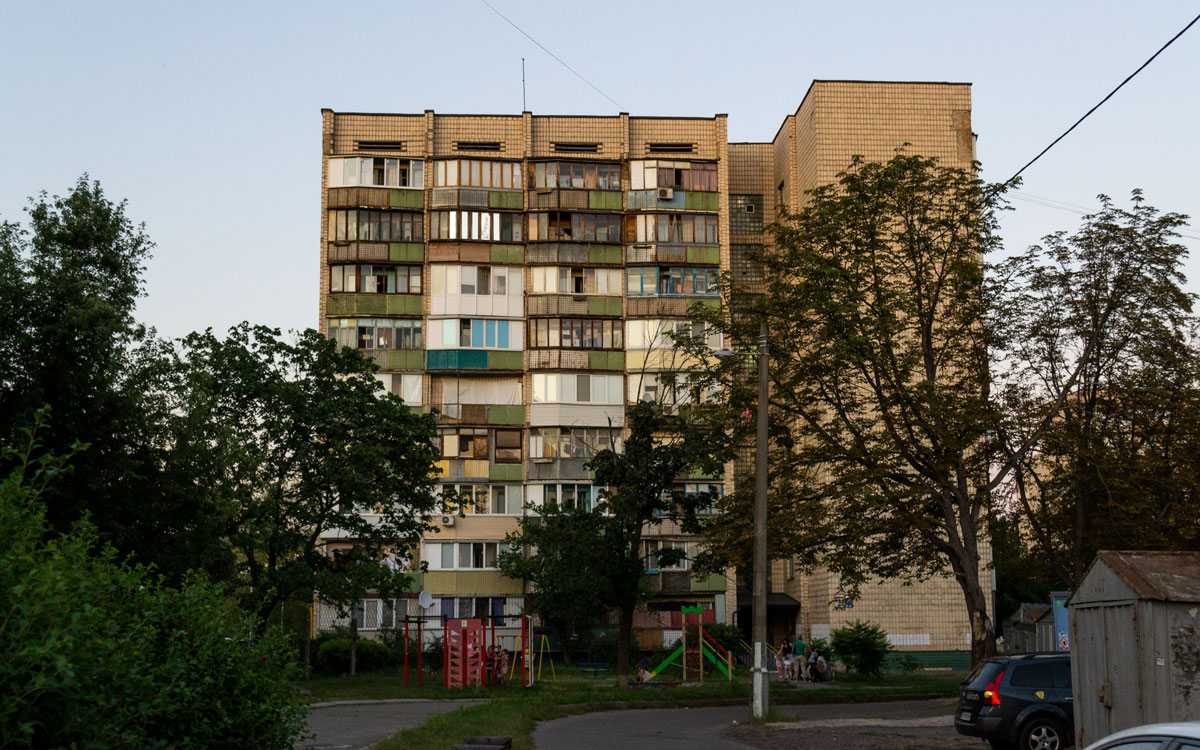 Киев, Улица Петра Запорожца, 21