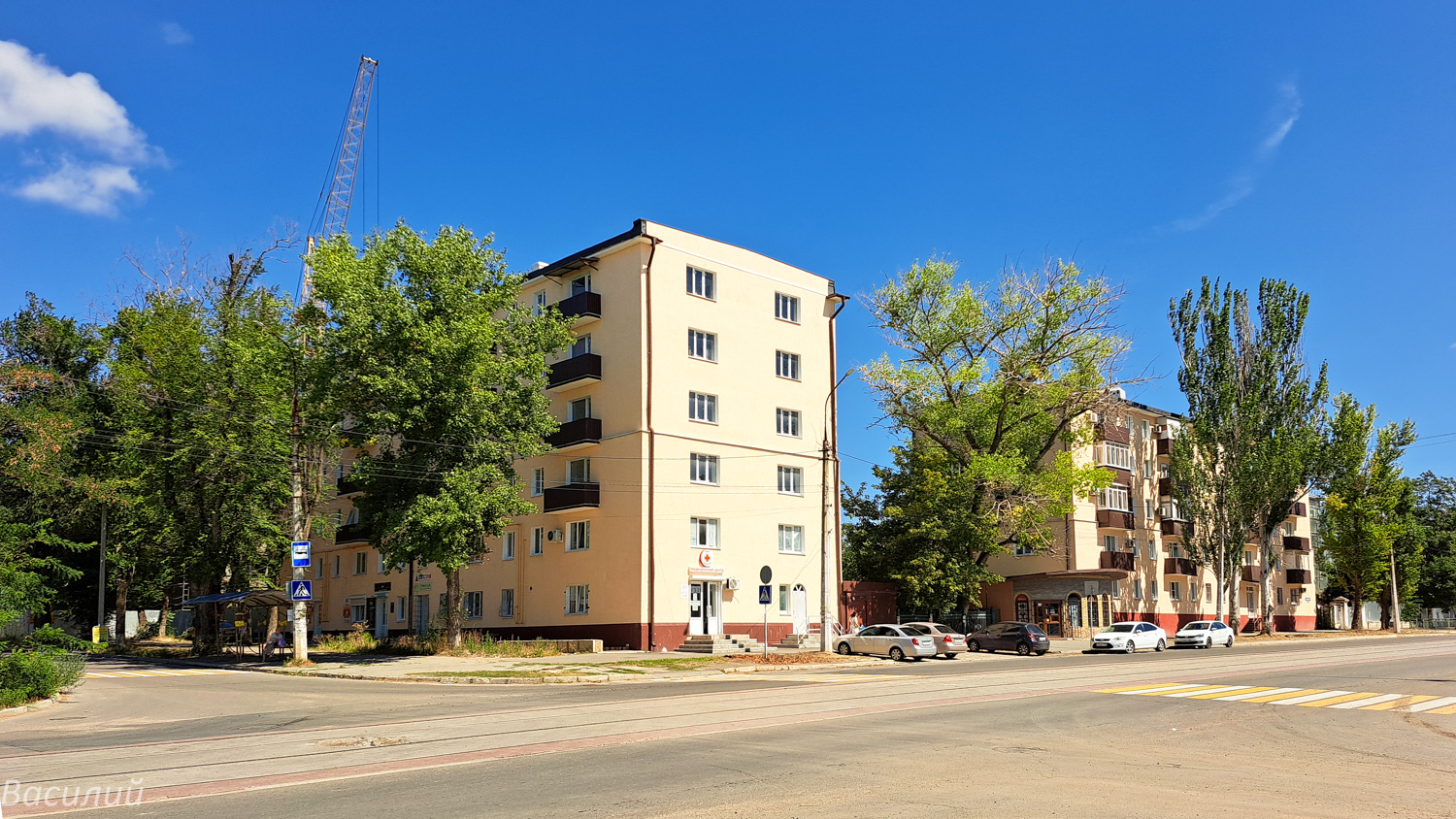 Мариуполь, Азовстальская улица, 28; Азовстальская улица, 30