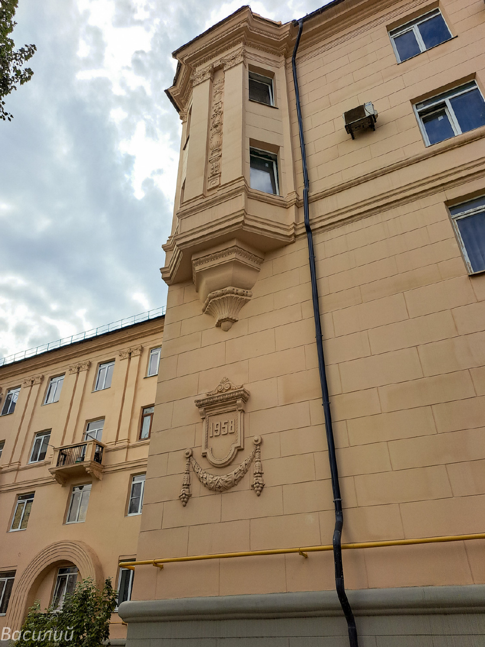 Мариуполь, Проспект Ленина, 16/18/20