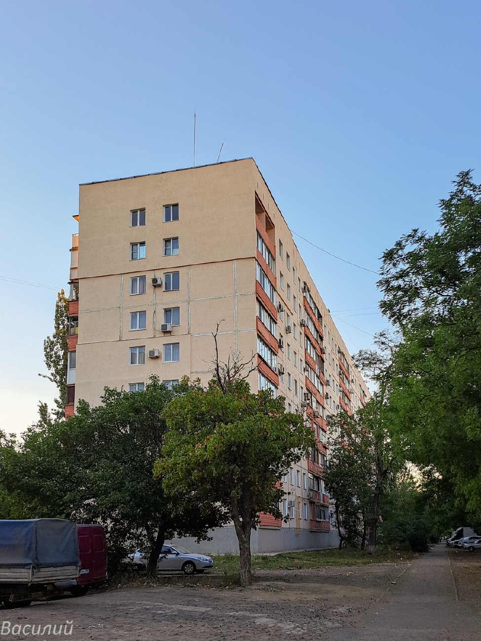 Мариуполь, Улица 9-й Авиадивизии, 2