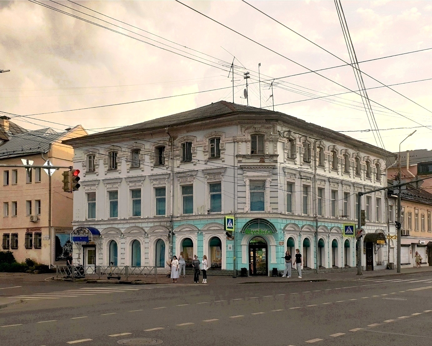 Ярославль, Улица Собинова, 40 / Улица Свободы, 13