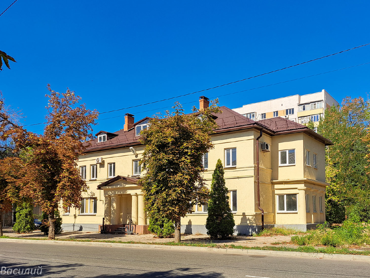 Мариуполь, Проспект Адмирала Лунина, 17