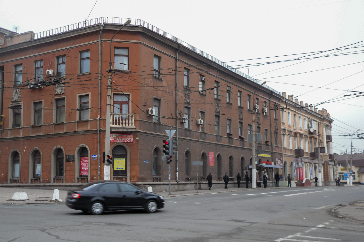 Маріуполь, Проспект Ленина, 9 / Торговая улица, 22