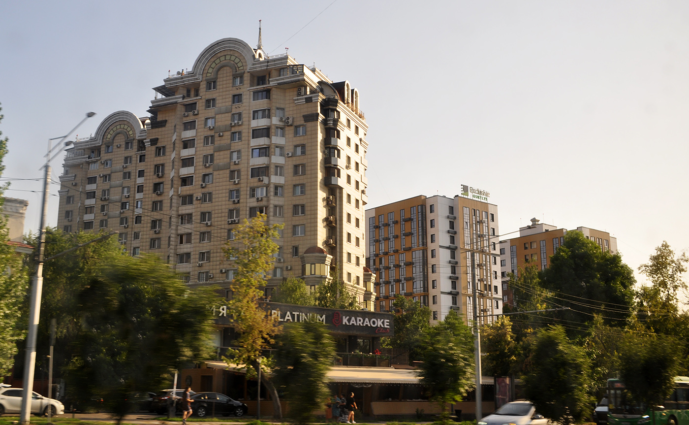 Алматы, Проспект Абая, 26г; Улица Наурызбай батыра, 152 корп. А / Проспект Абая, 26Г/1; Улица Наурызбай батыра, 152 корп. Б; Улица Наурызбай батыра, 119 блок В; Улица Наурызбай батыра, 119 блок А / Проспект Абая, 28А