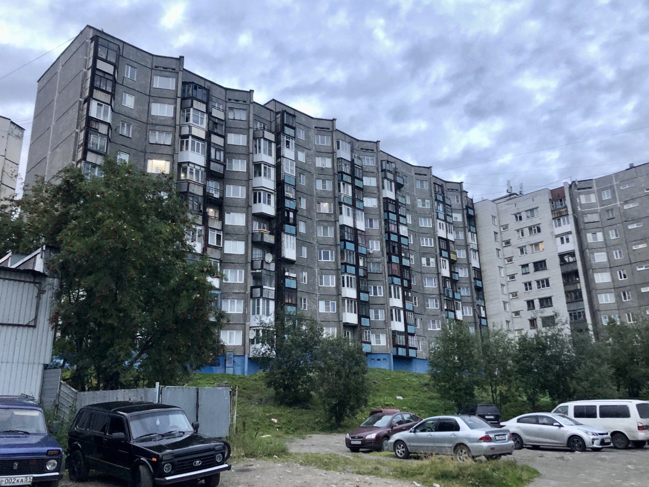 Мурманск, Улица Ивана Сивко, 9 корп. 2; Улица Ивана Сивко, 9 корп. 1