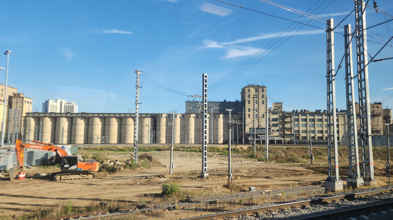 Москва, Улица Жебрунова, 6 стр. 24 (старый элеватор); Улица Жебрунова, 6 стр. 23; Улица Жебрунова, 6 стр. 22