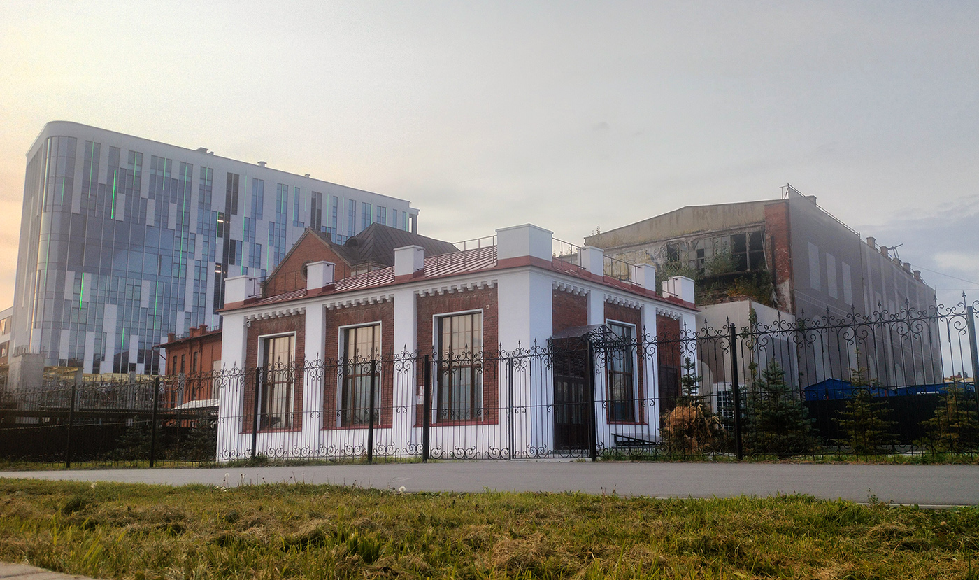 Омск, Улица Победы, 3; Улица Петра Некрасова, 1/1 *; Улица Петра Некрасова, 1/1