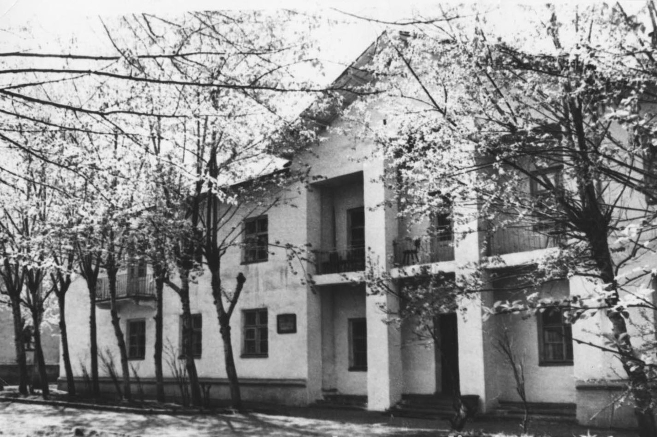 Красноярск, Улица Мечникова, 53