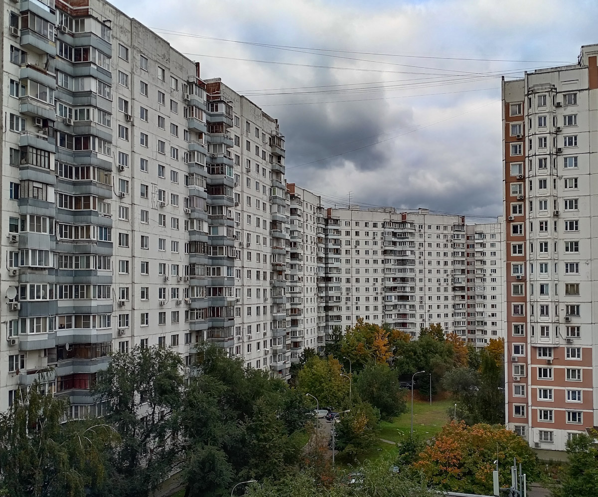 Москва, Улица Миклухо-Маклая, 36 корп. 1; Улица Миклухо-Маклая, 38