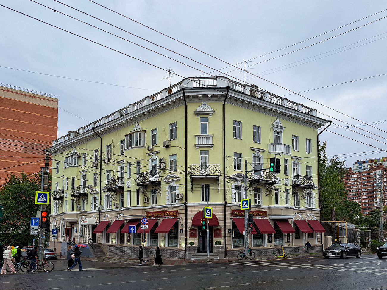 Ростов-на-Дону, Красноармейская улица, 62 / Халтуринский переулок, 95