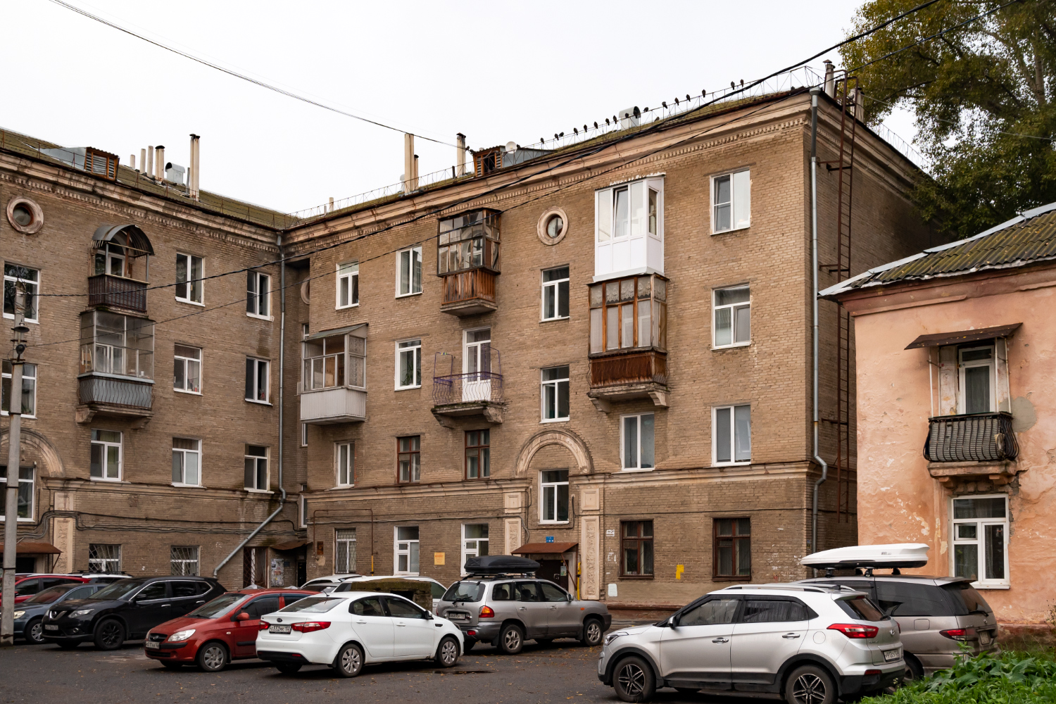 Уфа, Улица Калинина, 11 / Улица Льва Толстого, 2 / Улица Ульяновых, 41