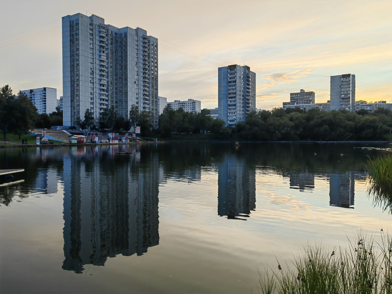 Москва, Улица Введенского, 32; Улица Введенского, 30 корп. 1