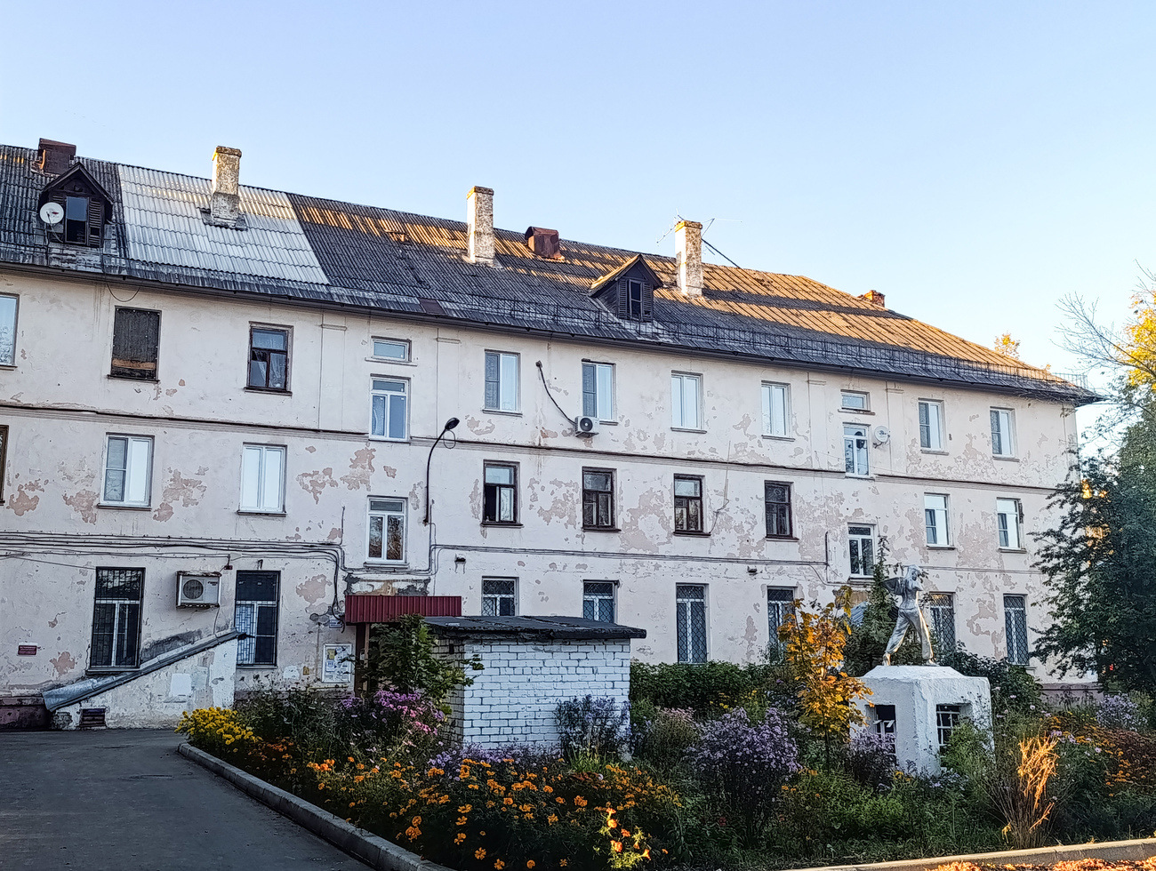 Электросталь, Советская улица, 8 / Улица Чернышевского, 1