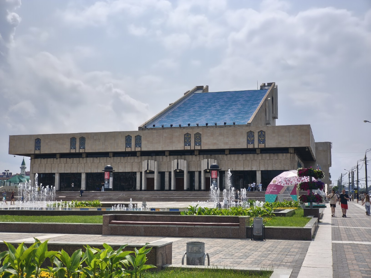 Казань, Улица Татарстан, 1