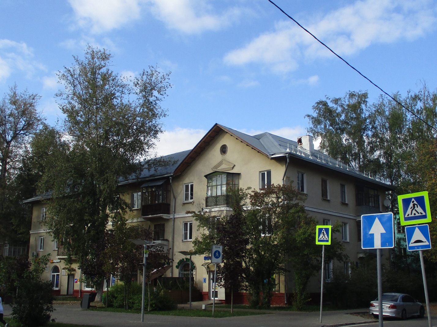 Shchelkovo, Парковая улица, 14 / Улица Иванова, 22
