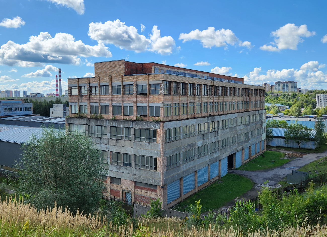 Красногорск, Речная улица, 8*