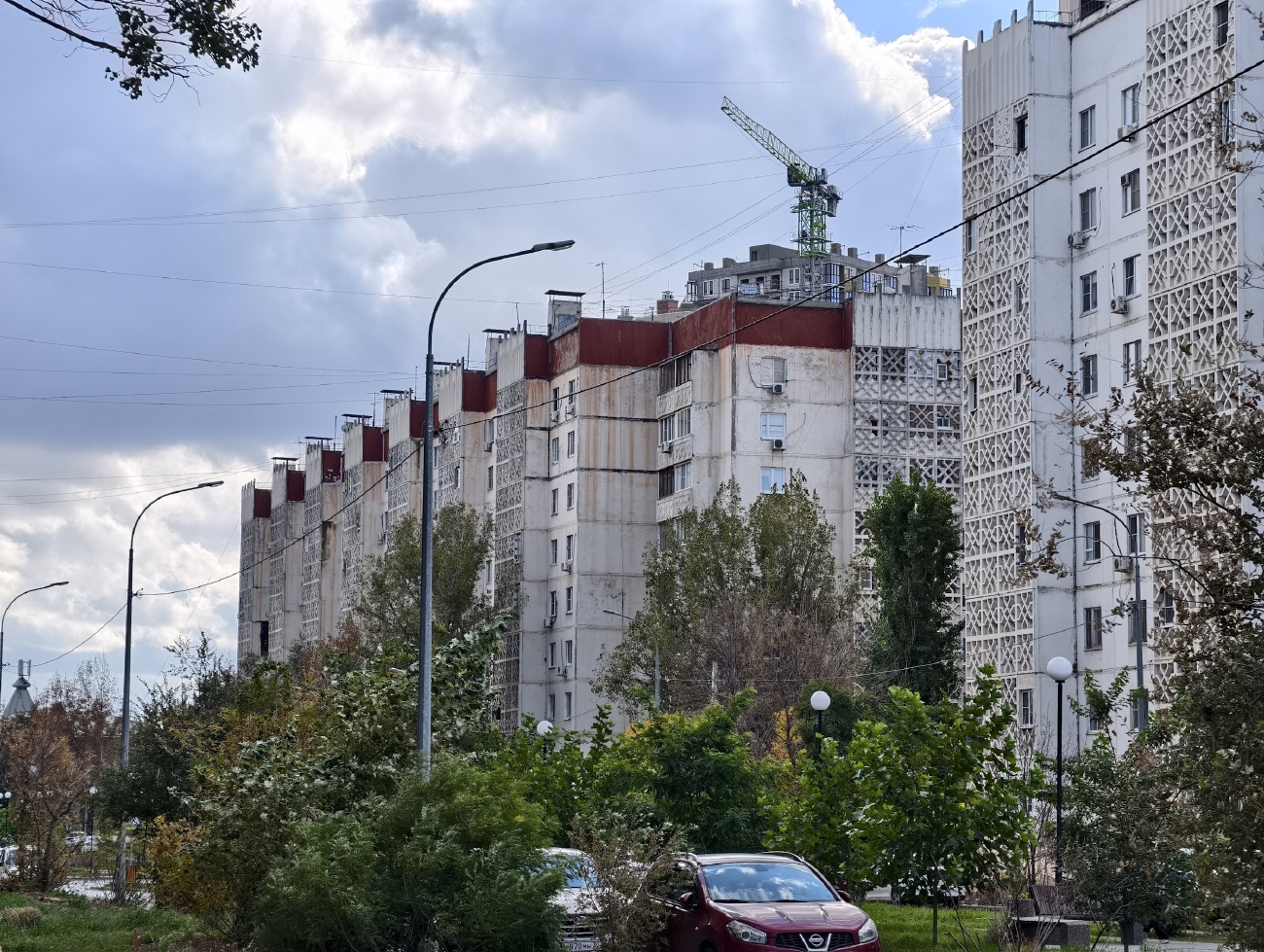 Астрахань, Улица Валерии Барсовой, 17