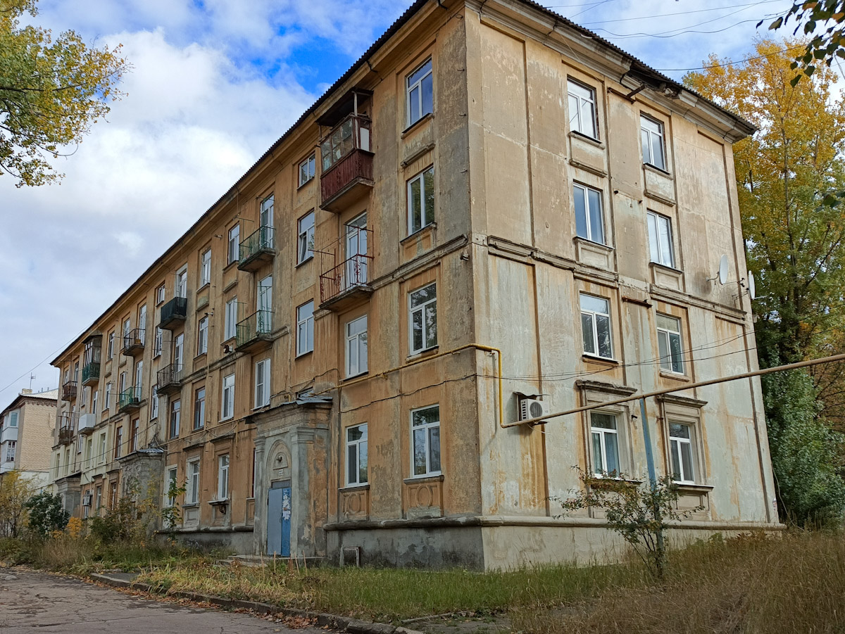 Yasynuvata, Улица Машиностроителей, 11