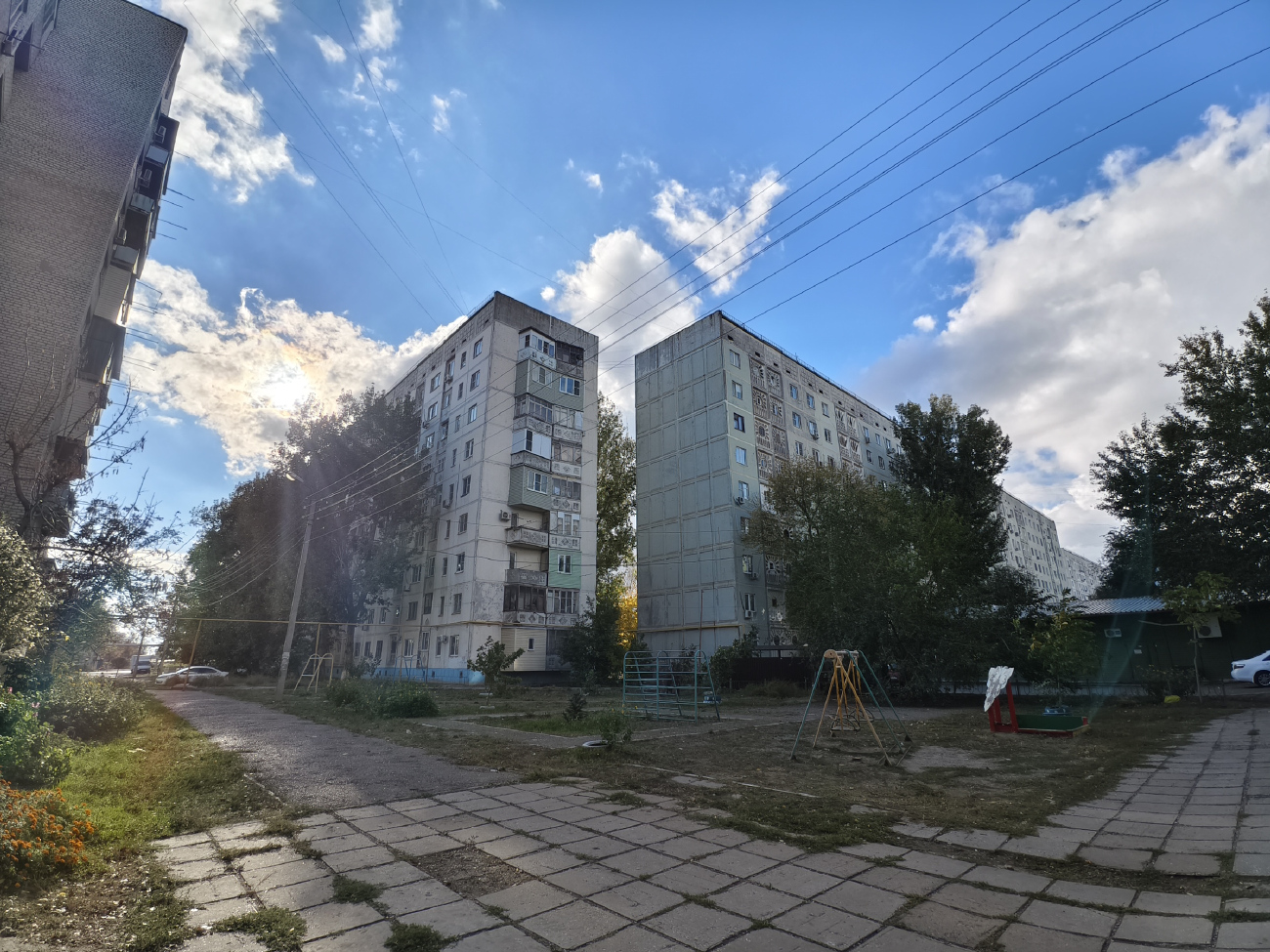 Астрахань, Звёздная улица, 43; Звёздная улица, 45 корп. 1