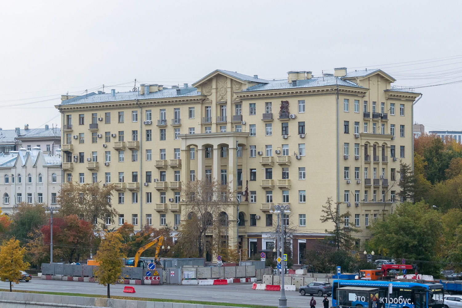 Москва, Фрунзенская набережная, 8