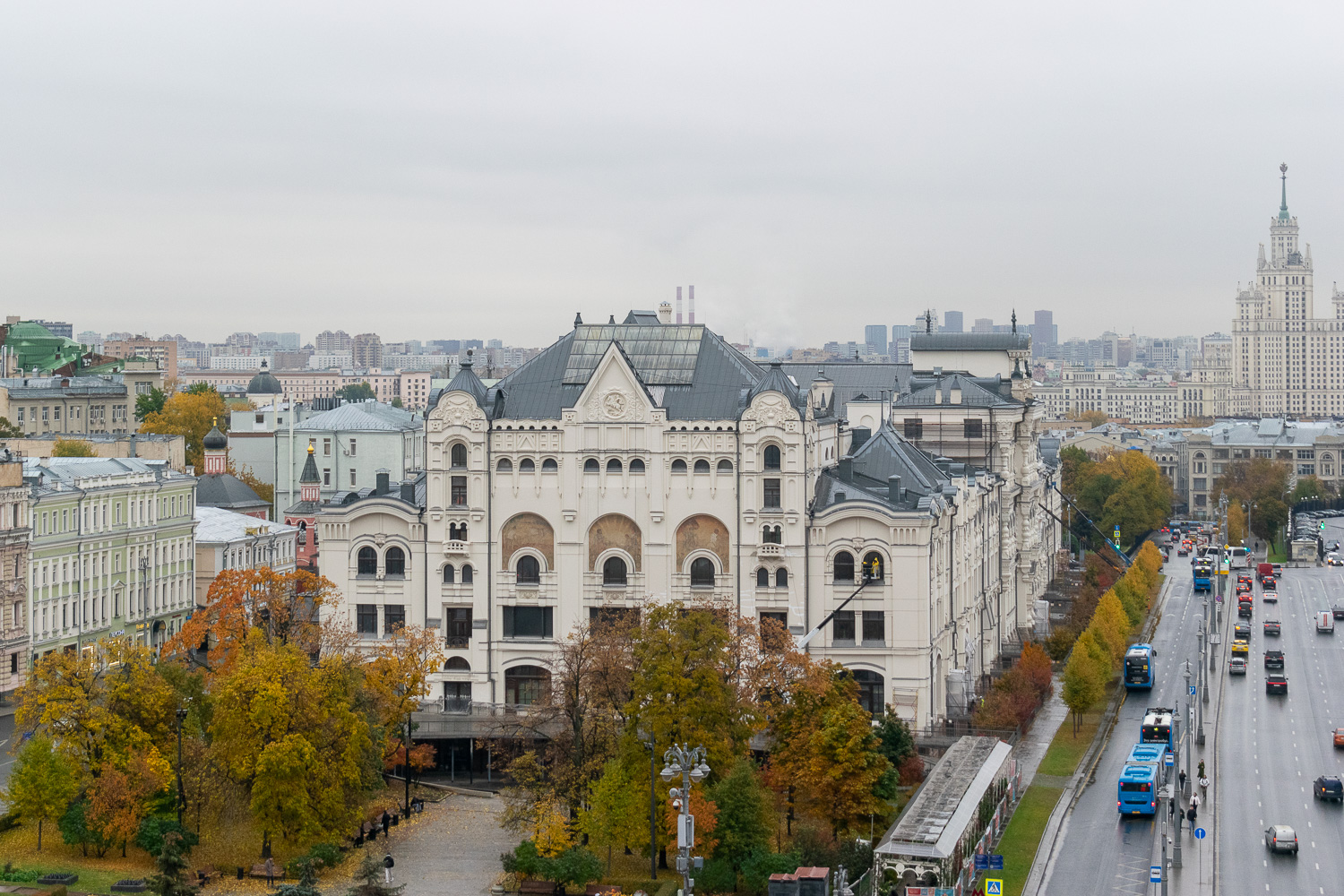 Москва, Новая площадь, 3 / Лубянский проезд, 4