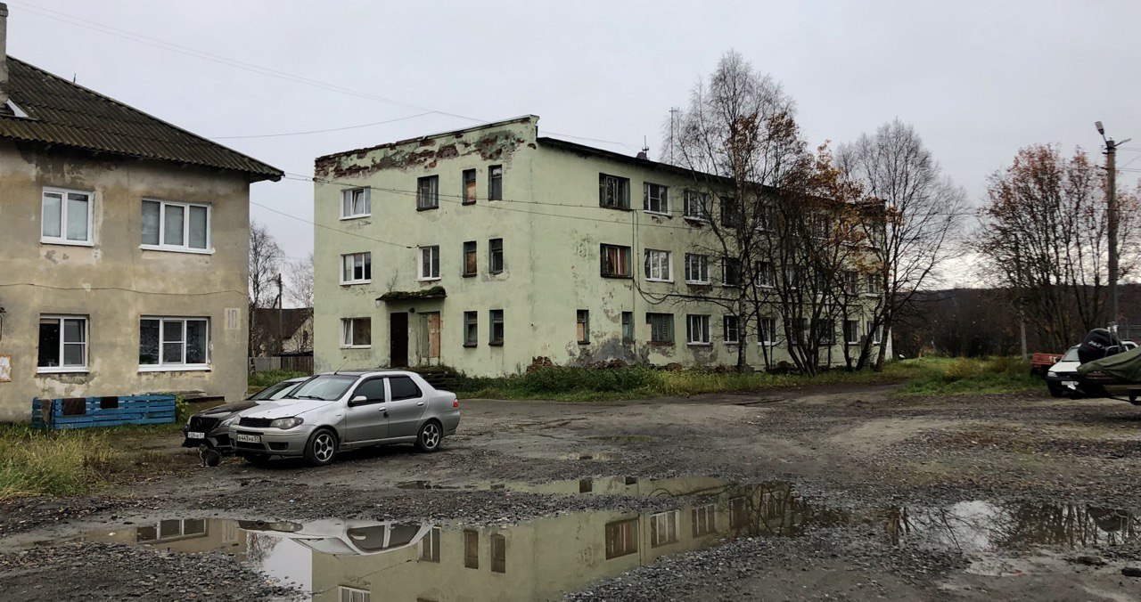 н.п. Зверосовхоз, Строительная улица, 12