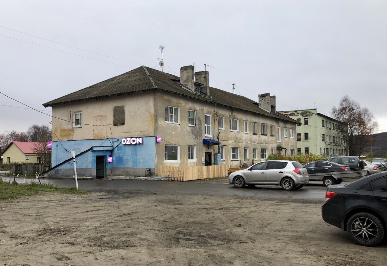 н.п. Зверосовхоз, Строительная улица, 10