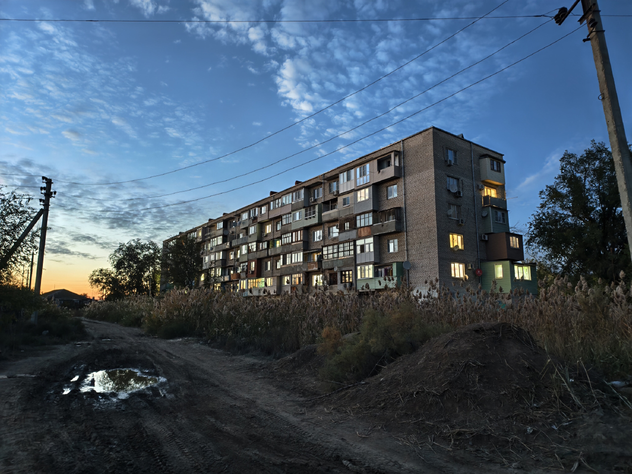 Красные Баррикады, Улица Мира, 9