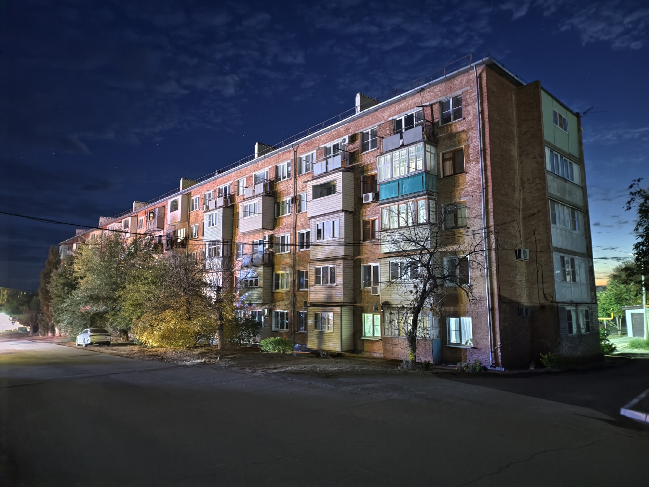 Красные Баррикады, Улица 50 лет Октября, 2